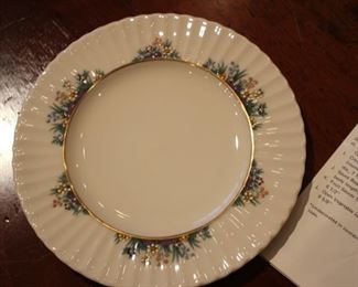 Lenox NEW set “Rutledge” service for 12 with serving pieces