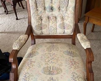 LR110 Upholstered Chair