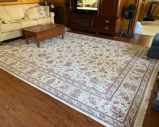 FR119  High End Rug