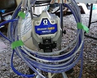 Graco Magnum Pro X19 Commercial Paint Sprayer - like new!