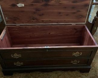Lane all wood cedar chest