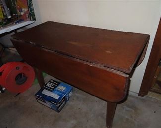 Drop Side Primitive Table