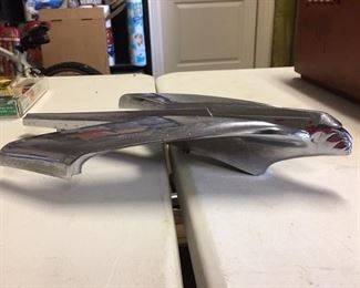Early 1950s Pontiac hood ornament