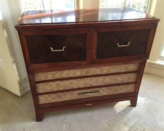 #37 Vintage RCA Music Cabinet with record player and radio