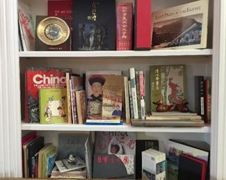 A close look at the Chinese language books