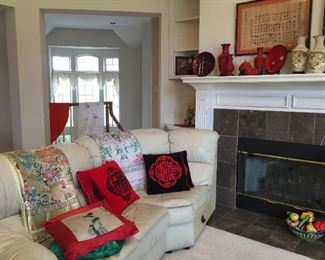 This is the other piece of the sectional!