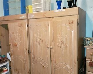 2 Armoires