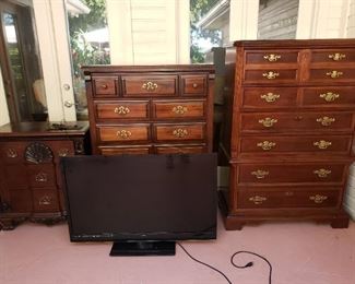 Chests of Drawers 
Nightstand-2 available