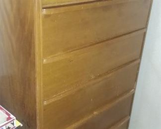 Waterfall chest of drawers