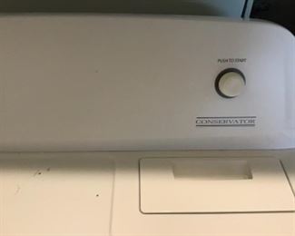 Conservator dryer