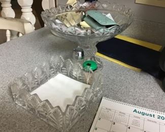 Heavy glass vase and square napkin holder