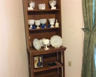 Shelf unit in master bedroom 