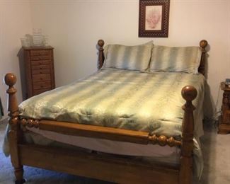 Queen sized head/foot board