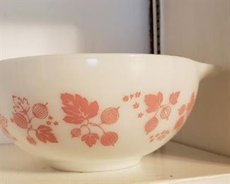 Pyrex Gooseberry