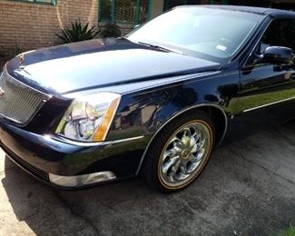 Cadillac for sale, 90,000 Miles