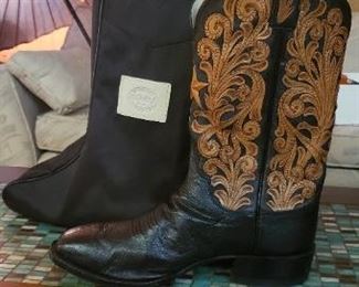 mens boots size 10.5