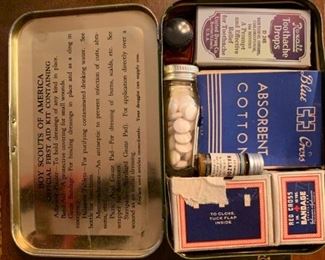 Vintage MINT Condition Boy Scouts First Aid Kit