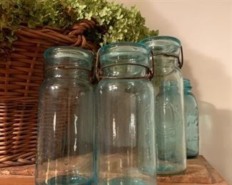 PUTNAM Tall, Skinny Canning Jars with Lids - 120, 123, 274