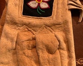 Vintage Woodlands Native American Beaded Gauntlets