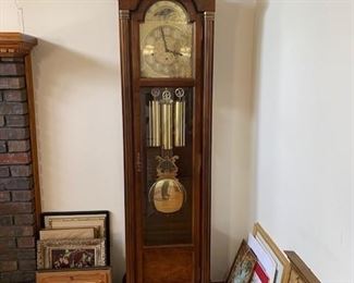 lots  of pictures and prints ( oils new )