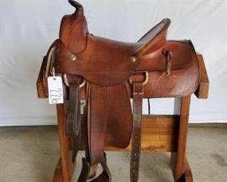226
Western A Fork Saddle
15" A fork western saddle. Vintage conchos. Serial # 263
Has a 4" pencil roll cantle. in good working condition.