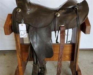 232
Vintage A Fork Western Saddle
16" Vintage A Fork Western Saddle. Vintage conchos. Serial # 2280. A fork swells. Has a back cinch. In using condition.