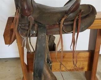 271
Vintage Cowboy Saddle
14" Vintage Cowboy Saddle. 3" Pencil roll cantle. Needs some repair