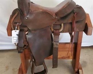 274
Cowboy Riding Saddle
16" Cowboy Riding Saddle. Serial # 717. This saddle is in using condition.
