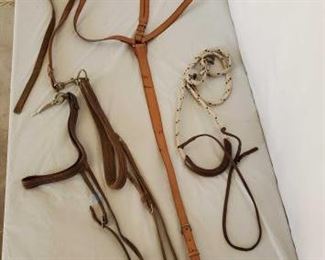 408
Cowboy Running Martingale and Three Tie Downs
Cowboy Running Martingale and Three Tie Downs