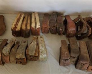 416
Large lot of Mismatched Cowboy Stirrups
Large lot of Mismatched Cowboy Stirrups. Whats your pleasure !
Approximately 28 mixed stirrups
Some need some repair