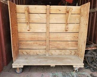 309
Harness Holding Cart on wheels
Wooden Harness Holding Cart on wheels
Size is 24"x54"x55"
Hooks for collars and harness
