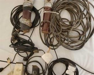 255
Lots of Brand Name and Vintage Clippers that all turn on
Oster electric animal clipper
John Oster "Butch clipper
Manning Bowman clipper
Oster finisher clipper
Stuart clip master w/ 58 ft cord
Stewart clip master
All clippers turn on
6 mixed brands sets total