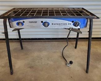 467
Expedition 3X 3 Burner Propane Range Camp Chef
Perfect for camping trips, hunting trips, family gatherings and BBQ's...
Expedition 3x Camp Propane Chef Range
-3 Burners
-Legs Detachable for compact easy storage and transporting
-Missing left knob (see pic)