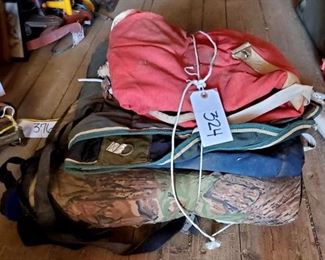 324
Foal / Mini and Standard Size Blankets
Foal / Mini and Standard Size Blankets
4 - foal / mini size blankets 1 is Broken Horn Brand
1 - Standard size blanket has JBS embroidered on sides