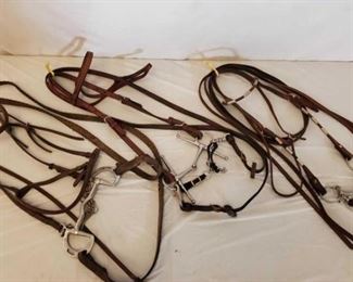 522
3 Complete Good Using Bridles
3 Complete Good Using Bridles:
1- Browband Complete Bridal, D Curve Bar English Bit.
1- Browband Complete Bridal Smooth Snaffle
1- Browband Complete Bridal With Silver Accents, Smooth O Ring Snaffle