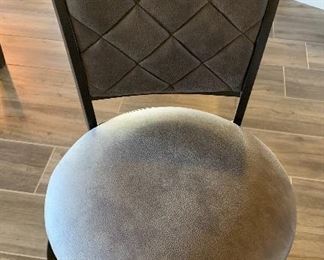 4pc 24in Montello Upholstered Swivel Barstools Counter Height Chairs	40x19x22in Seat: 24in	HxWxD