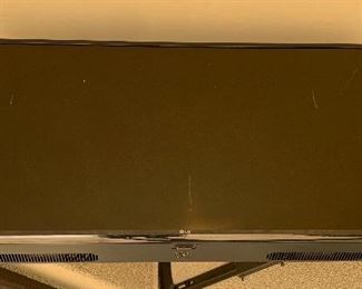LG 43in 1080p Smart TV 43LJ550M Buyer removal