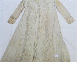 Victorian white cotton robe dressing gown