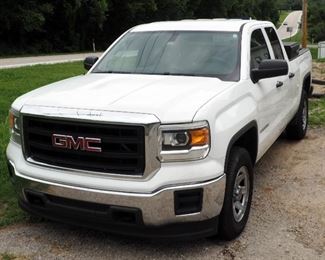 2014 GMC Sierra Pickup Truck, Mileage Showing On Odometer 174,519, 4 Wheel-Drive, VIN # 1GTV2TEC4EZ267004