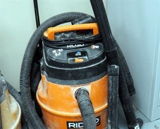 Ridgid 16 Gallon Shop Vacuum/Blower Includes Attachments