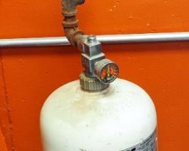 Range Guard The Wet Chemical System Canister, Model 2.5G, Partially Full