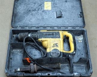 DeWalt 1 9/16 Splite Rotary Hammer D25553 In Carrying Case