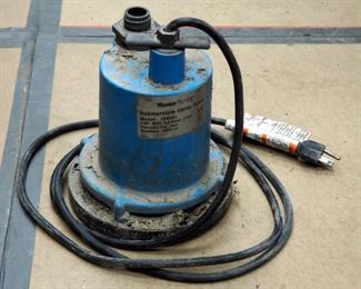 Master Plumber Submersible Utility Pump 1/4 Horse Power Model 126981