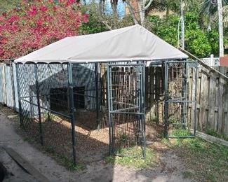 Double dog kennel