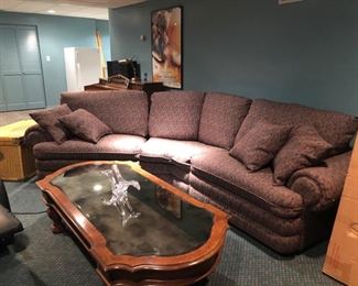 Small brown sectional sofa in great condition 