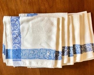 $30 - Linen napkins blue accent (8).   15" x 15" 
