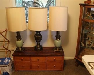 Great table lamps and furniture