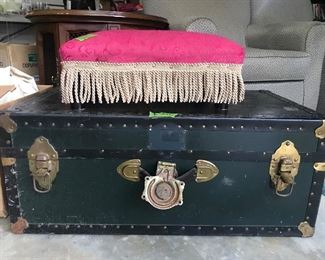 Footstool amd
Old navy trunk