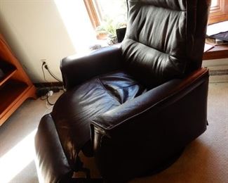 YOU COULD SLEEP IN THIS AMAZING COMFY ELECTRIC RECLINER $1200.00
