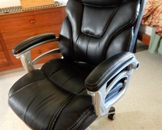 NOW THIS IS REAL COMFORTABLE CHAIR